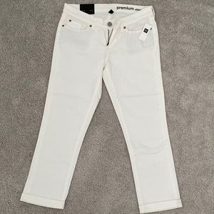 Brand New with Tags Gap Premium Skinny Crop White Jeans Size 4/27